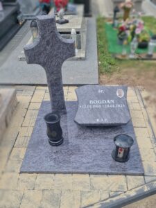 , Nagrobki dziecięce i urnowe, https://stolarczyk-kamieniarstwo.pl/